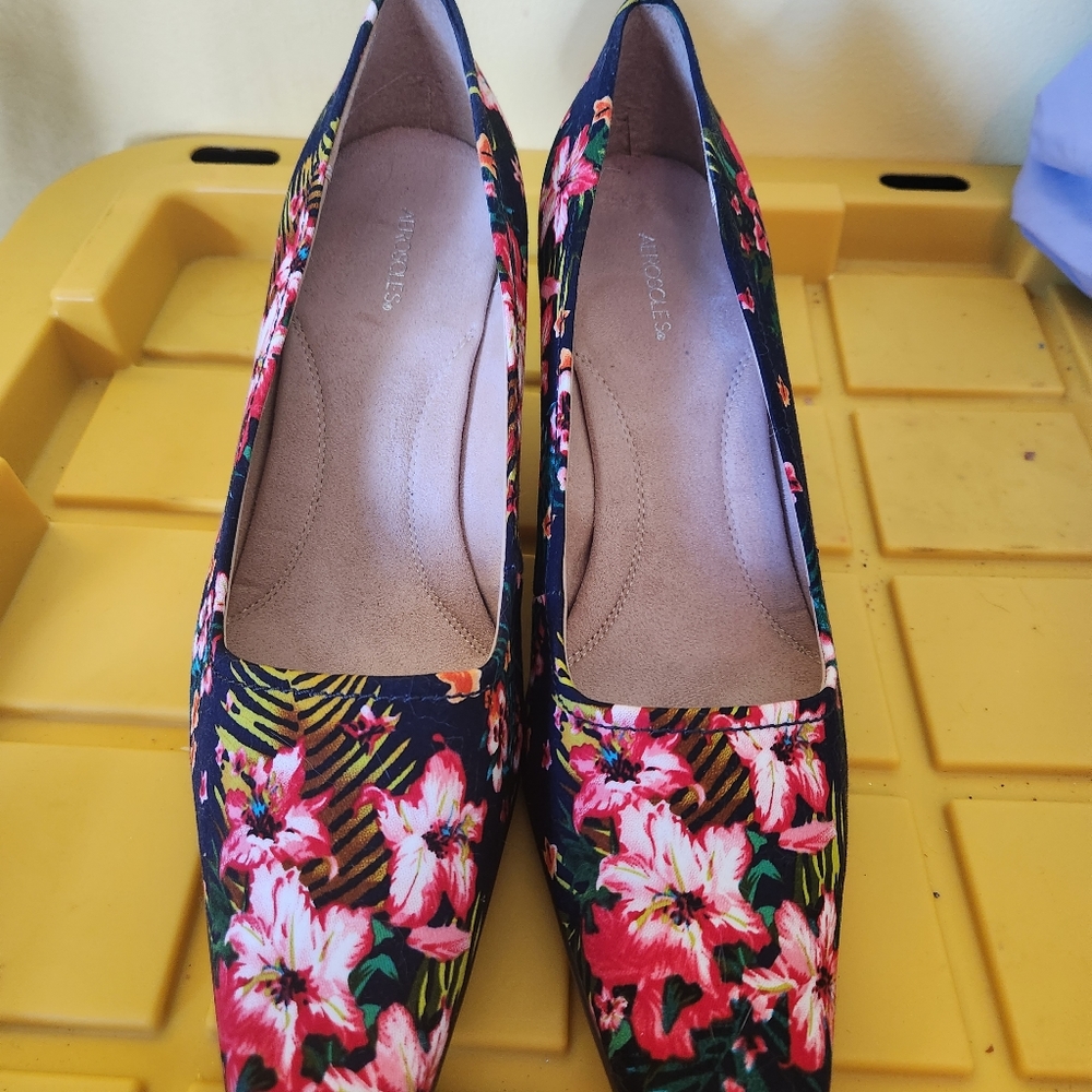 Floral Aerosole Shoes. 12w